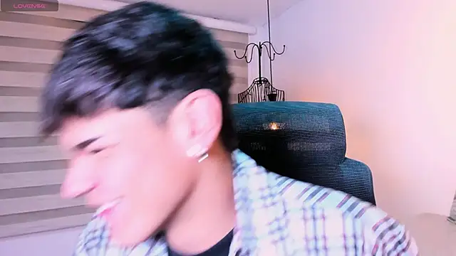 kevienmiet online show from 11-08-25, 03:39