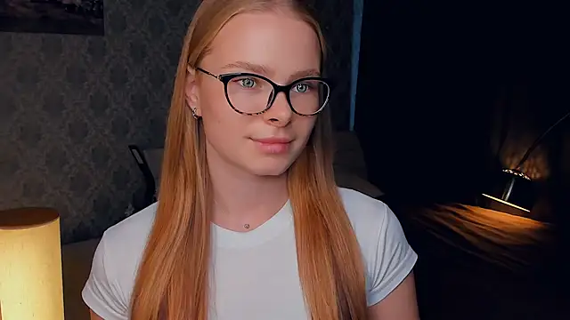 LibbyVenzeio online show from 10-08-25, 07:06