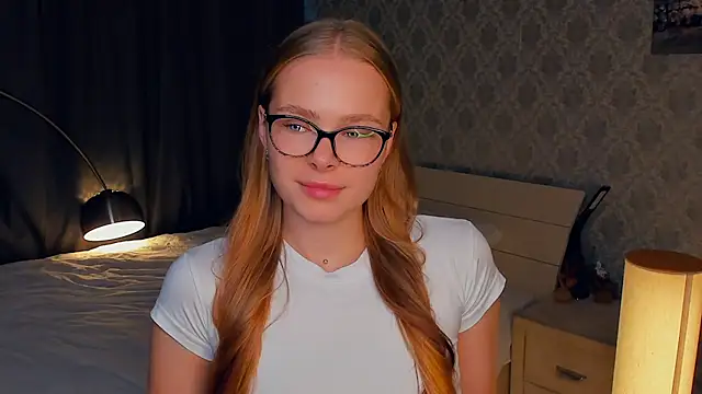 LibbyVenzeio online show from 10-17-25, 07:22