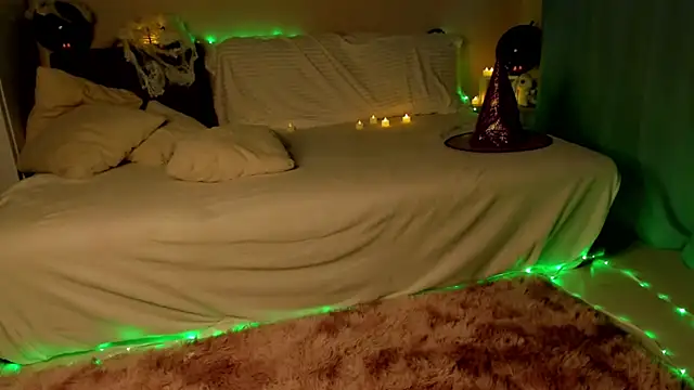 12aminparis online show from 10-31-25, 12:28