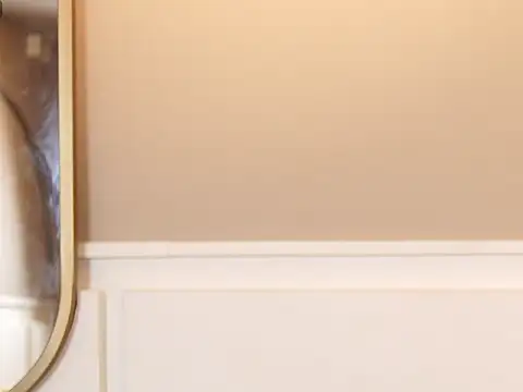 Roxy Vega online show from 10-09-25, 12:36