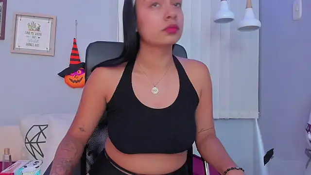 Lilo Rose online show from 10-17-25, 07:16