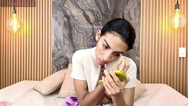 Samara Smith04 online show from 10-15-25, 08:20