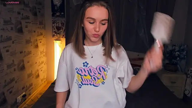 Snapshot of TienKnous chatting on 11-09-25, 07:12 TienKnous online show from 11-09-25, 07:12