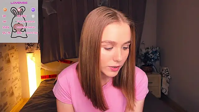 Snapshot of TienKnous chatting on 11-12-25, 07:13 TienKnous online show from 11-12-25, 07:13