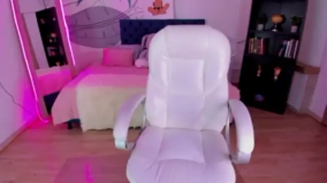 Snapshot of Goth_Alice chatting on 11-03-25, 07:26 Goth Alice online show from 11-03-25, 07:26