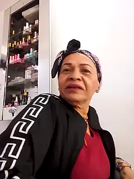 Jarleylakatire online show from 10-28-25, 04:53