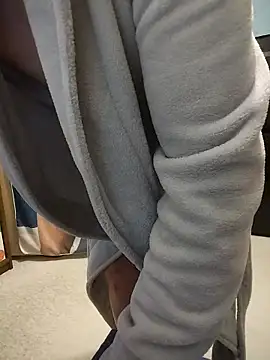 honzinka83 online show from 02-07-26, 07:39