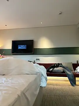 HenryLee1983-cums online show from 10-08-25, 12:08