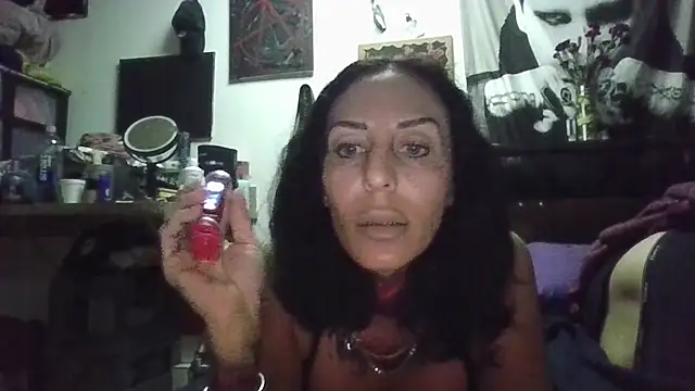 inkdhollow1 online show from 11-04-25, 05:17