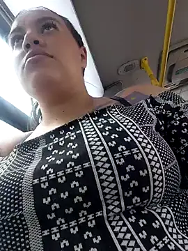 Snapshot of Meloddy__ chatting on 10-25-25, 03:40 Meloddy online show from 10-25-25, 03:40