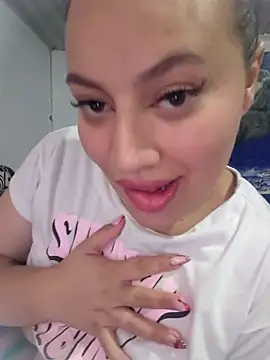 Snapshot of Meloddy__ chatting on 11-25-25, 02:28 Meloddy online show from 11-25-25, 02:28