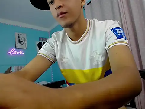 Sebastthian online show from 10-03-25, 04:37