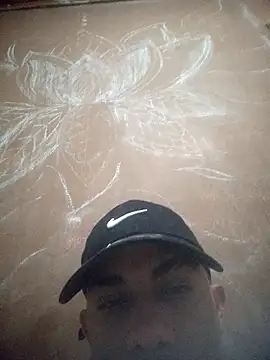 Snapshot of mestre637 chatting on 10-09-25, 02:15 mestre637 online show from 10-09-25, 02:15