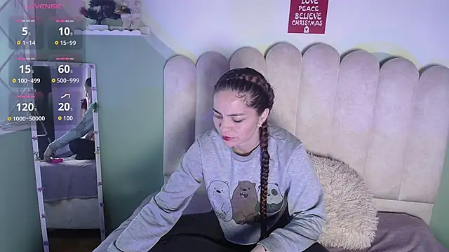 Snapshot of BiancaLuxx_ chatting on 12-18-25, 11:27 BiancaLuxx online show from 12-18-25, 11:27