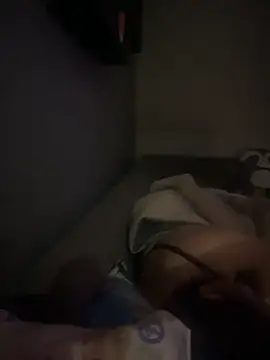 Snapshot of tompet2122 chatting on 04-02-26, 10:51 tompet2122 online show from 04-02-26, 10:51