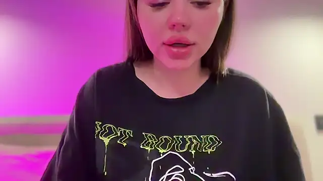 AlmaryKim online show from 11-04-25, 10:31