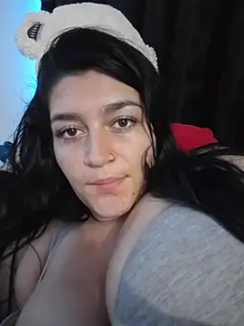 alejitasweet online show from 10-27-25, 01:42