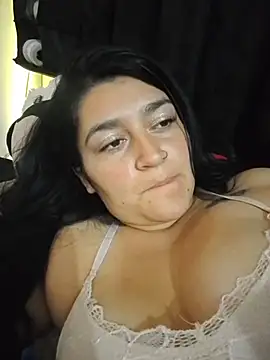 alejitasweet online show from 10-29-25, 03:31