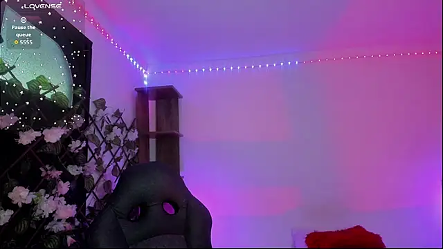 Snapshot of Kora_Red69 chatting on 11-15-25, 01:40 Kora Red69 online show from 11-15-25, 01:40