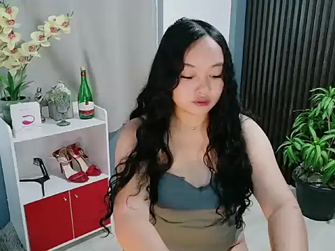 UrFavouriteCravings online show from 01-13-26, 02:06