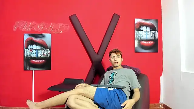 VERY HOT GUYS online show from 04-15-26, 07:21