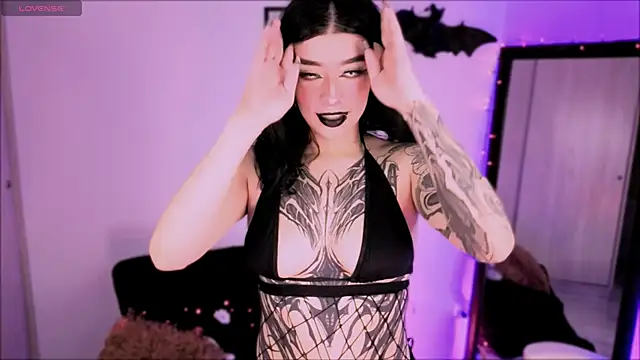 VanessaBlackrose online show from 10-07-25, 11:13