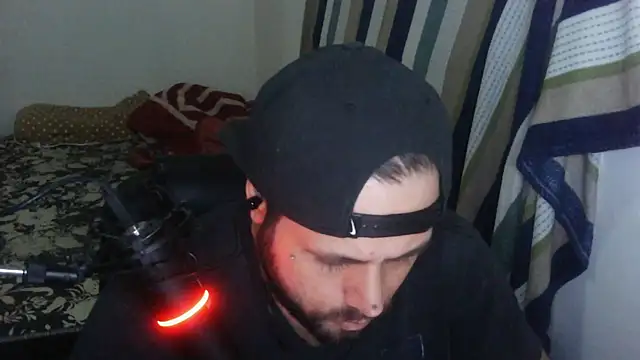 xDogZxX online show from 10-07-25, 02:53