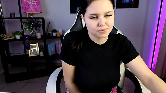 KittyKrissy  online show from 11-25-25, 03:39