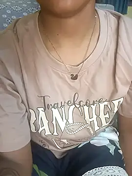 Snapshot of tamil_thaara03 chatting on 10-15-25, 05:02 tamil thaara03 online show from 10-15-25, 05:02