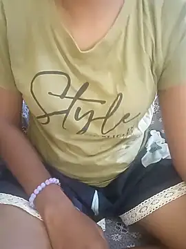 Snapshot of tamil_thaara03 chatting on 10-16-25, 09:32 tamil thaara03 online show from 10-16-25, 09:32