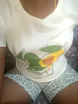 Snapshot of tamil_thaara03 chatting on 10-26-25, 04:24 tamil thaara03 online show from 10-26-25, 04:24