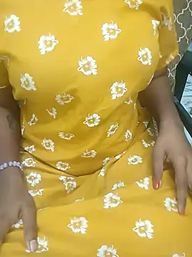 Snapshot of tamil_thaara03 chatting on 11-09-25, 04:49 tamil thaara03 online show from 11-09-25, 04:49