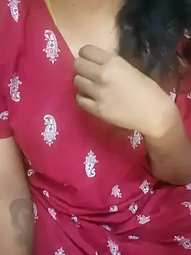 Snapshot of tamil_thaara03 chatting on 11-10-25, 04:28 tamil thaara03 online show from 11-10-25, 04:28