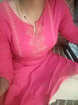 Snapshot of tamil_thaara03 chatting on 11-19-25, 04:51 tamil thaara03 online show from 11-19-25, 04:51