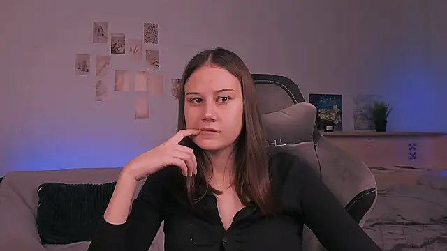 adelle046 online show from 10-12-25, 08:35