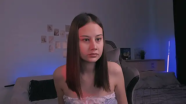 adelle046 online show from 10-27-25, 11:25