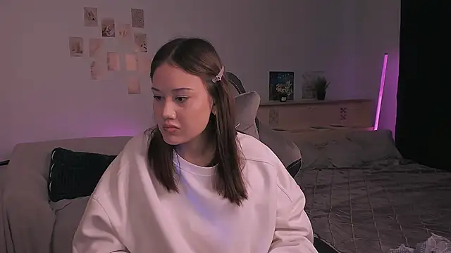 adelle046 online show from 10-29-25, 11:01