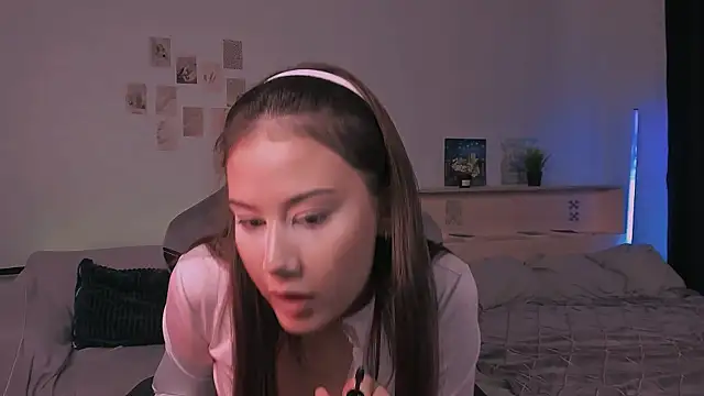 adelle046 online show from 11-06-25, 07:20