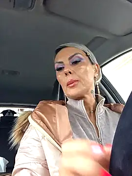 KirraWhite online show from 10-14-25, 05:30