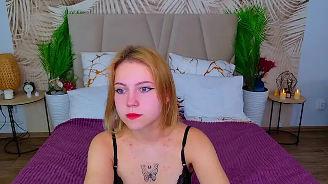 Stellahaart online show from 10-13-25, 05:07