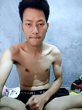 Uh-em95 online show from 10-21-25, 01:28