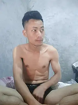 Uh-em95 online show from 10-27-25, 04:16