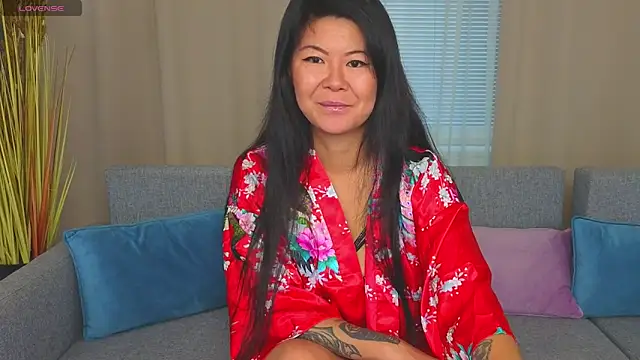 BeckySunday online show from 10-05-25, 06:01