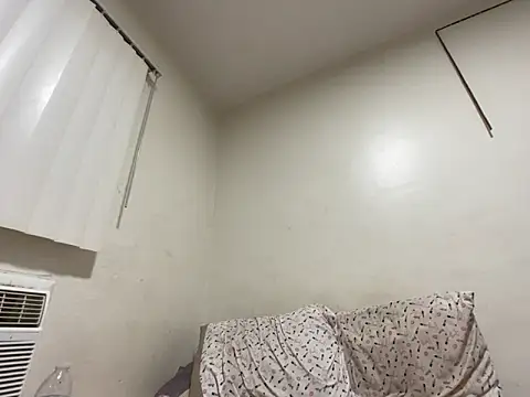 Snapshot of barbiedoll-trixie chatting on 10-01-25, 03:23 barbiedoll-trixie online show from 10-01-25, 03:23