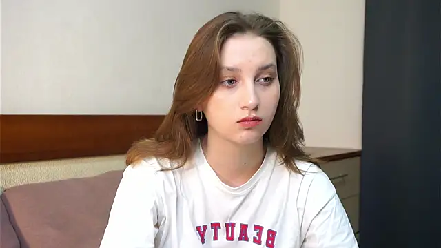 AshleyCristina online show from 10-06-25, 08:12