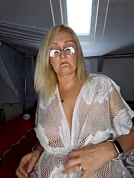 Jenny Blum online show from 10-13-25, 03:12