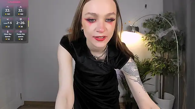 PollyMayer online show from 10-30-25, 09:04