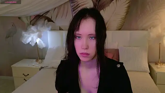 Melissa Gonzales online show from 10-04-25, 07:28