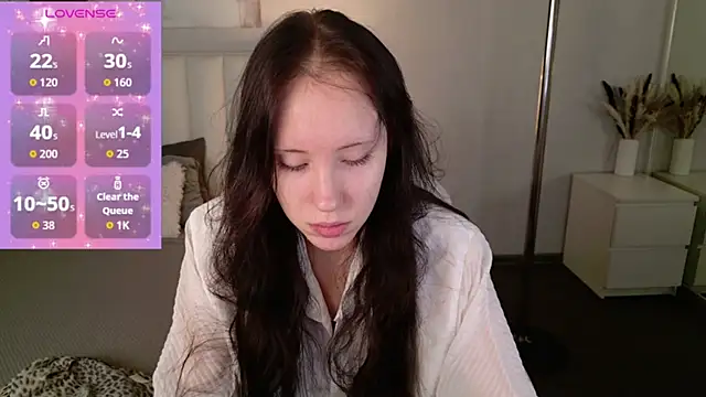 Melissa Gonzales online show from 10-28-25, 07:01